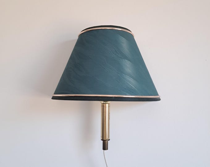 Sehr schöne Vintage Wandlampe mit Stoffschirm, 80er Jahre