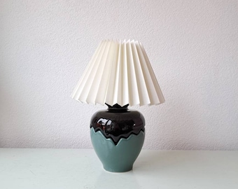 Vintage ceramic table lamp with pleated shade 80s