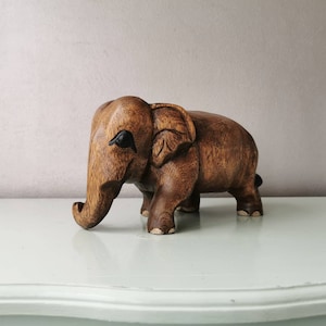Bellissimo elefante statua in legno vintage, anni &#39;70