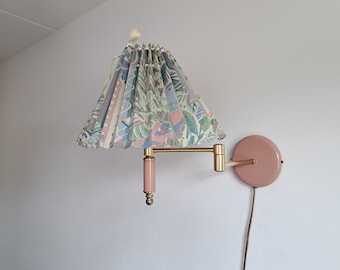Beautiful pink vintage wall lamp/swivel arm, 1970s