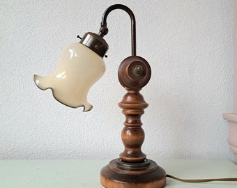 Beautiful vintage table lamp from the 1970s