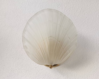 Beautiful glass French shell wall lamp, Hollywood Regency style, 80s