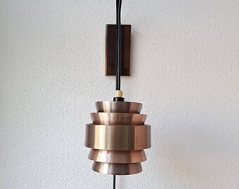 Very beautiful vintage wall lamp Lakro Amstelveen, 70s