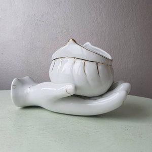 Vintage Porcelain Ring Shell Hand with Wallet, années 70