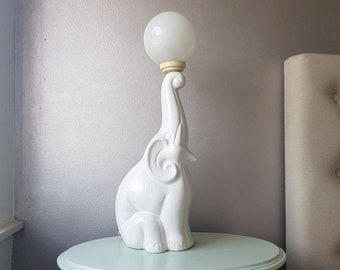 Vintage ceramic elephant lamp/table lamp with bulb 80s