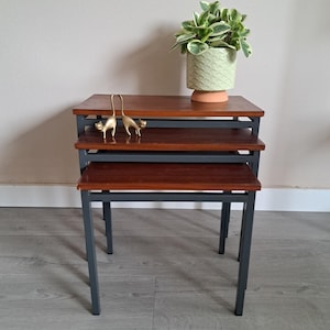 Wunderschöne Vintage Satztische, Beistelltische (3er-Set), 1970er Jahre