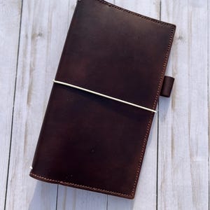 Travelers Notebook Leather Journal, Refillable Planner Cover, TN Cover, Veg Tan Leather, Handmade Leather Cover, All Sizes Spice Brown