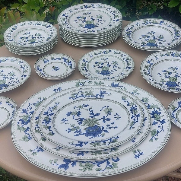 Antique Royal Worcester Green and Blue Oriental Floral Urn Porcelain R.N.546 206 Plates Bowls & Platters Individual Piece Sale