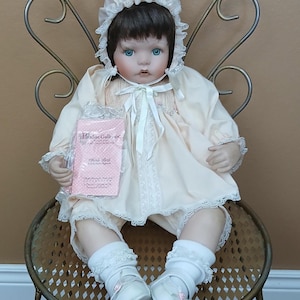Vintage Sarah Beth Doll by Paradise Galleries #0A12 Treasures Collection