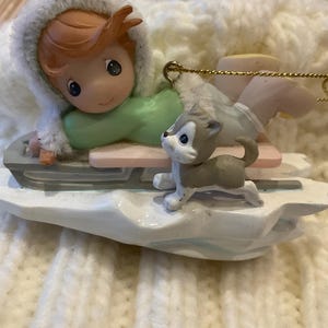 2004 Precious Moments Christmas Ornament