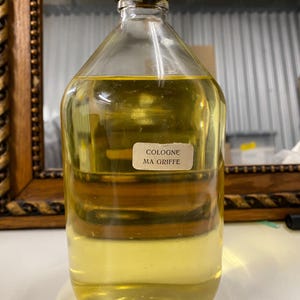 CARVEN "Ma Griffe" 1946 Large 1 liter bottle of vintage cologne.