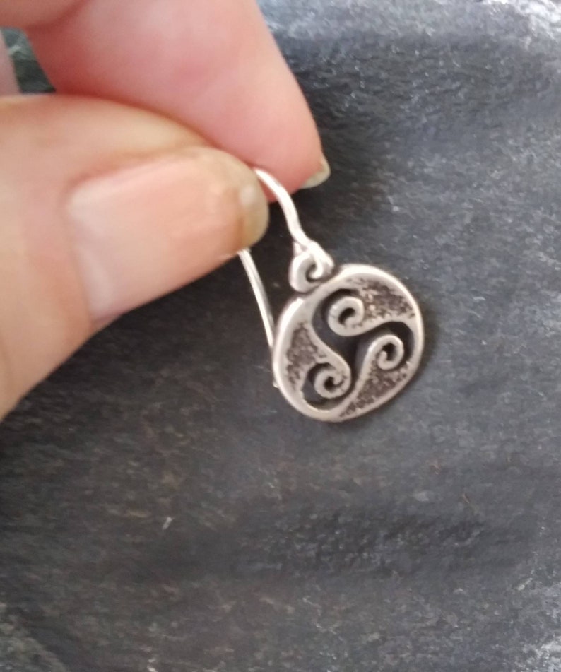 Pendientes trisquel plata vieja , regalo madre boda, navidad, España San Valentin , para ella, para el, regalo novio , gancho plata 925 imagen 3