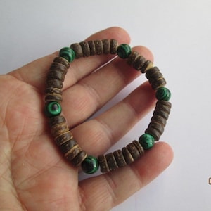 Bracelet man 8mm coconut and malachite, man jewelry, boyfriend gift, anniversary spain, valentine's day elastic bracelet, for the,