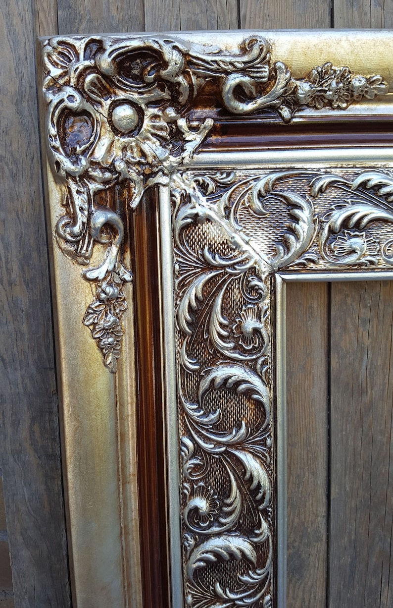 Cadre Photo Baroque Argenté Neumann - Style Imitation Bois - Pour Chambre