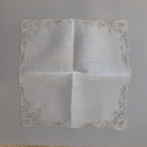 Tendril Handkerchief Top, Wood