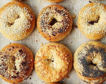 Choose a dozen Fresh NYC Bagels from our assortment and we will have them delivered anywhere in the USA