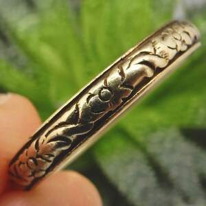 Price Reduced: Antique Yellow Gold Etched Wedding Band – 18K Yellow Gold Antique Wedding Band with Intricate Engravings – 10002