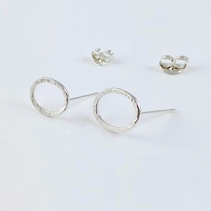 Tiny Organic Oval Silver Earrings, Sterling Silver Textured Simple Oval Earrings, Minimalist Small Hammered Oval Stud Earrings
