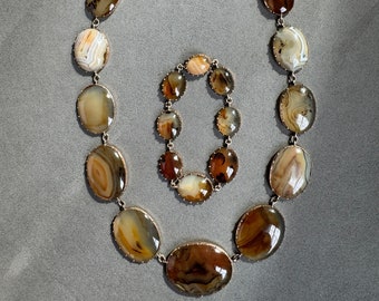 Georgian Agate Riviere Necklace and Bracelet Demi-Parure