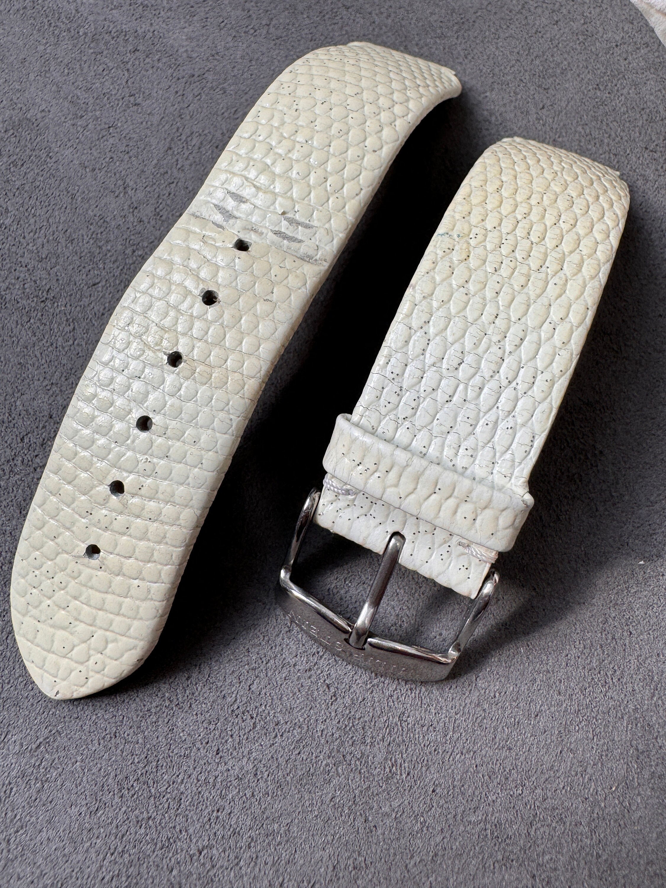 Philip stein mother of pearl watch with four additional watch bands PHILIP STEIN SMALL All gold bezel Mother of pearl face ₱28,500 main image 2