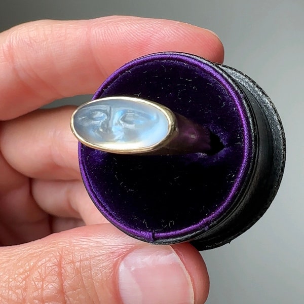 Vintage 14K Moonstone Man in the Moon Ring