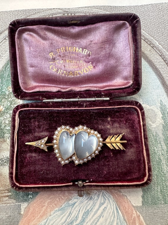Boxed Victorian Moonstone Heart and Cupids Arrow B