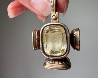 Raro portachiavi da orologio da tasca antico con intaglio a cinque lati