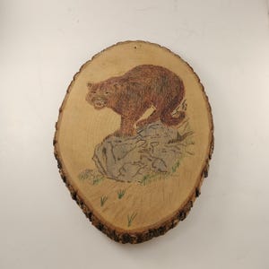 Vintage Mountain Lion - Cougar - Wood Art - Hand Carved on Cut Tree Trunk Round
