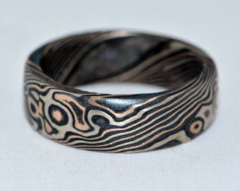 Mokume Gane Woodgrain Ring 14 K Rose Gold , 14 White Palladium Gold and Oxidized Silver.