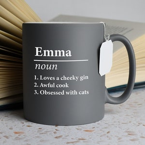 Définition du nom personnalisé Mug en satin gris gravé au laser Idées cadeaux Cadeaux pour maman Papa Anniversaire Noël Fête des mères des pères image 1