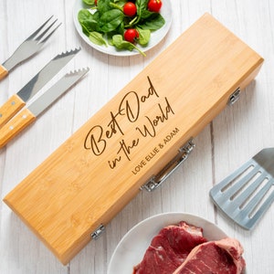 Personalised Best Dad In The World Wooden BBQ Tool Set Gifts Ideas For Barbecue Fathers Day Birthday Christmas Tools Fork Tongs Spatula