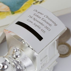 Gepersonaliseerde zilveren trein piggy money box voor jongens doop nieuwe babycadeaus ideeën dozen meisjes presenteert geboren baby's aandenkens afbeelding 2