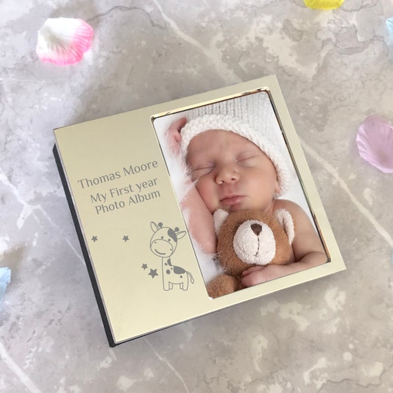 Álbum personalizado del marco de fotos del bebé regalos ideas para los  niños recién nacidos bebés bautizando el bautismo primer año fotos fotos -   España