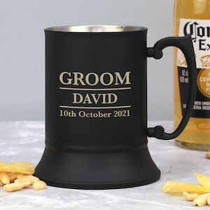 Jarra de acero inoxidable negra mate personalizada para novios, ideas de regalos para regalos de boda, ideas de regalos de agradecimiento, fichas para el día de los hombres grabadas