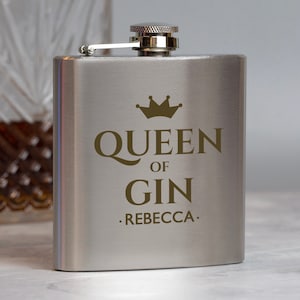 Personalised QUEEN OF 6oz Silver Hip Flask Gifts Ideas For Him Her Mum Dad Birthday Fathers Day 18th 21st 30th 40th 50th Vodka Whiskey