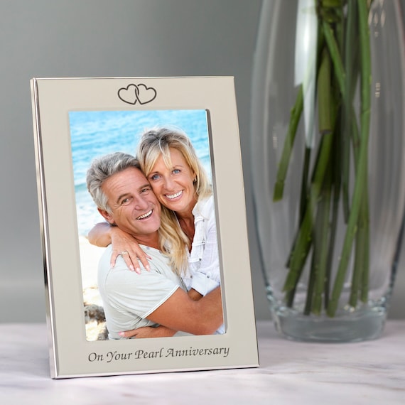 Pearl wedding anniversary deals gifts for wife