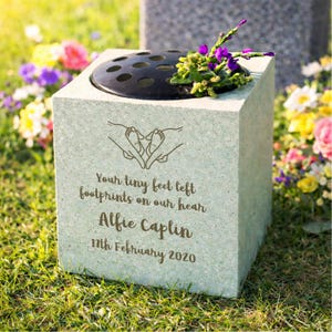 Jarrón conmemorativo personalizado con huella de bebé, niño y niña, cuenco para flores para tumbas, soporte para cementerio, piedra funeraria, regalos, ideas para regalos, recuerdos, muerte de...
