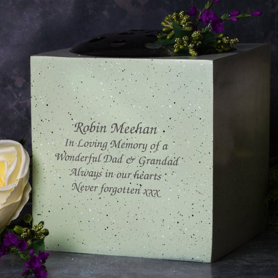 Special Graveside Memorial Grabvase – Mit Erdspieß, „In Loving Memory“, Kunststoff, 33 Cm, Schwarz-gold