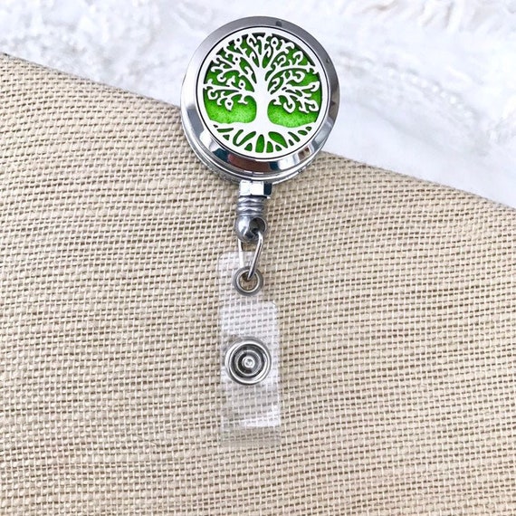 Necklace Aromatherapy Locket Badge Reel Holder Essential Oils Clip On ID Card Clip Diffuser