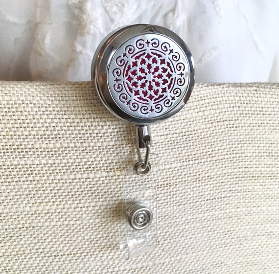 Necklace Aromatherapy Locket Badge Reel Holder Essential Oils Clip On ID Card Clip Diffuser