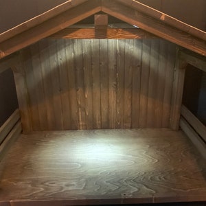 35”wide 24”tall 19 1/4” front to back, X-Large solid roof stable/creche