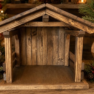 Ready to Ship...Mid size stable/crèche , Christmas stable, nativity scene stable, display holiday stables, solid wood crèche image 2