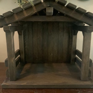 Ready To Ship, Deluxe tall Spaced roof wood stable/crèche, display nativity scenes, holiday decor, Christmas manger