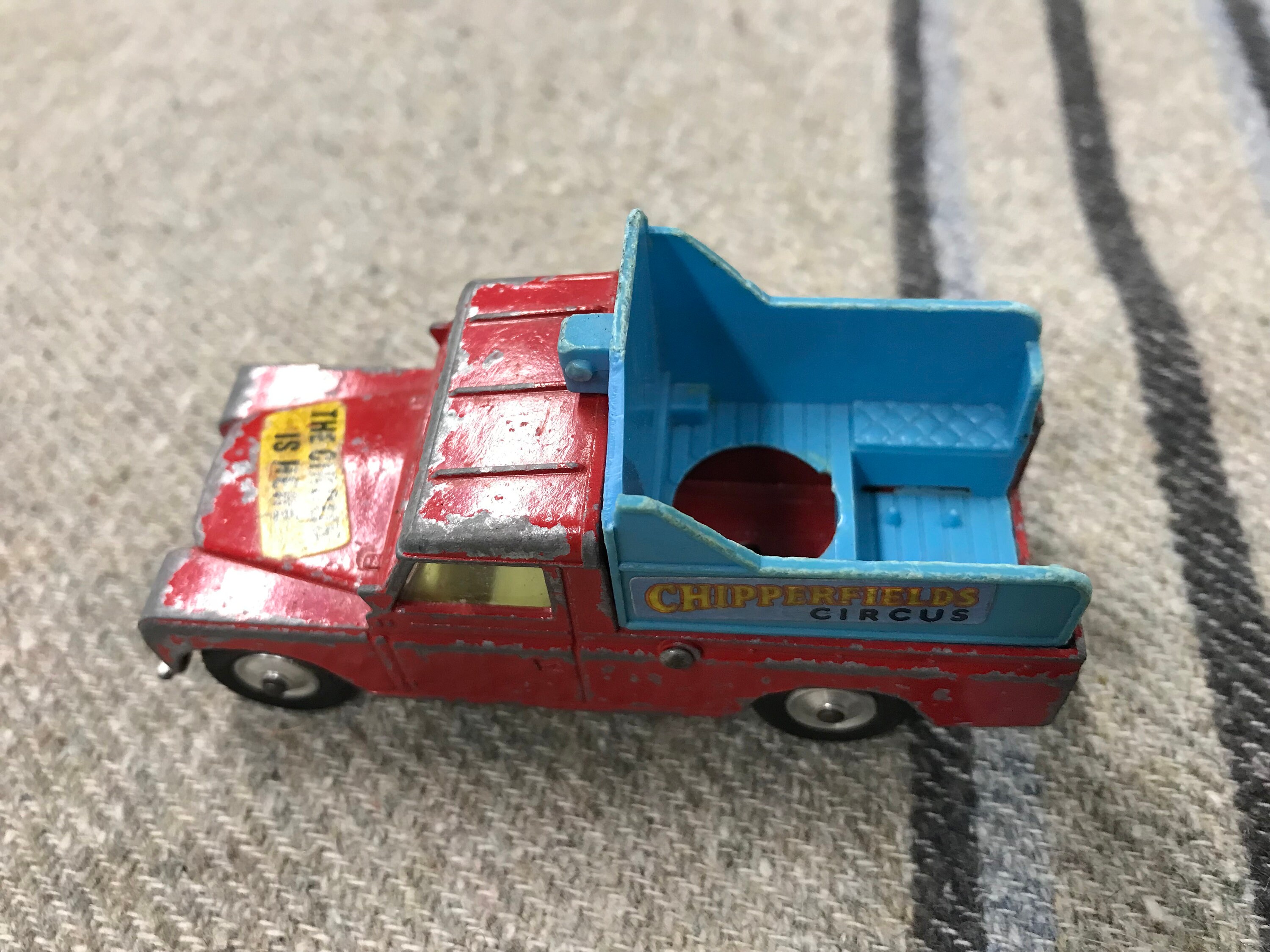 1960's Corgi Toys Land Rover 109 Pickup Chipperfields Circus
