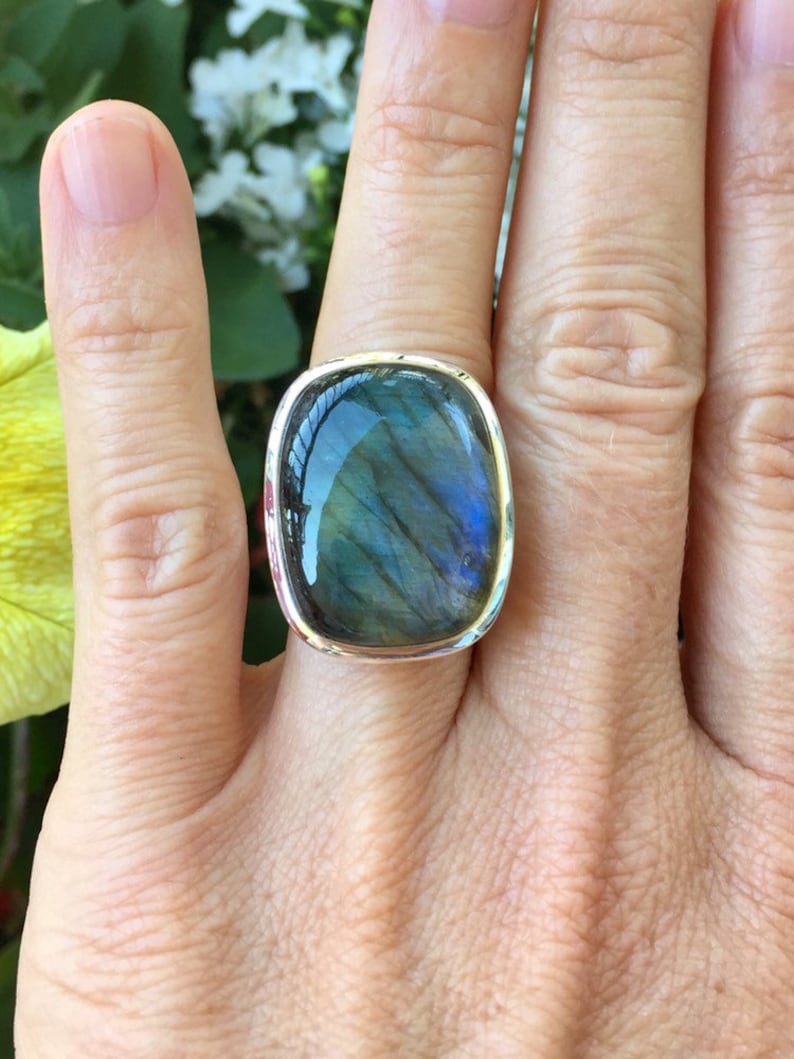 solid sterling silver ring Gifts for her Gemstone and silver ring.Labradorite and sterling silver ring Labradorite ring Ring Size 6.25