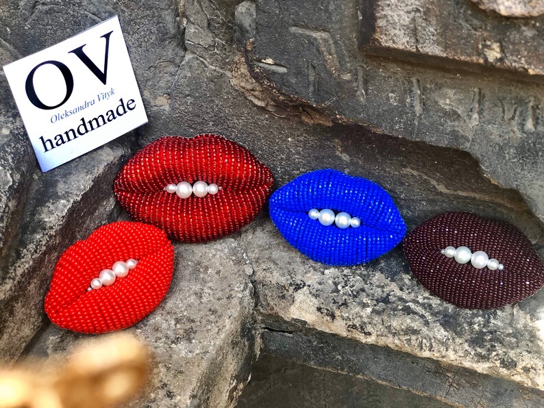 Red lips brooch for women 21th birthday gift Beaded wine red kiss brooch Blue lips pin beads Trendy jewelry Beadwork blue brooch Reel cute
