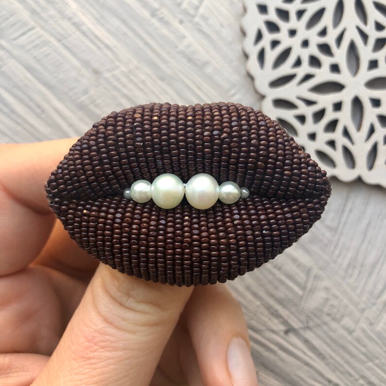 Red lips brooch for women 21th birthday gift Beaded wine red kiss brooch Blue lips pin beads Trendy jewelry Beadwork blue brooch Reel cute