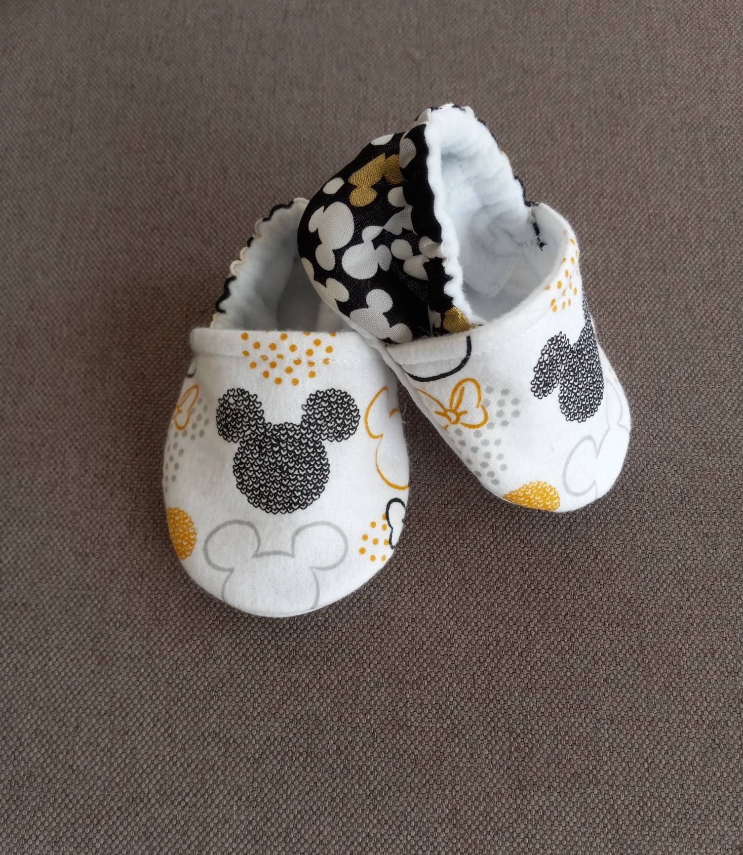 adidas mickey mouse baby shoes