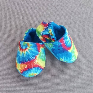 Tie dye printed fabric baby shoes - Tie die printed cotton fabric - Made to order item