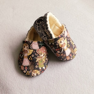 Princess theme baby shoes